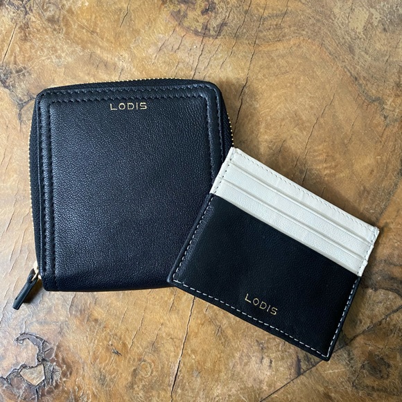 Lodis Handbags - Lodis Square Pebbled Leather Wallet Set